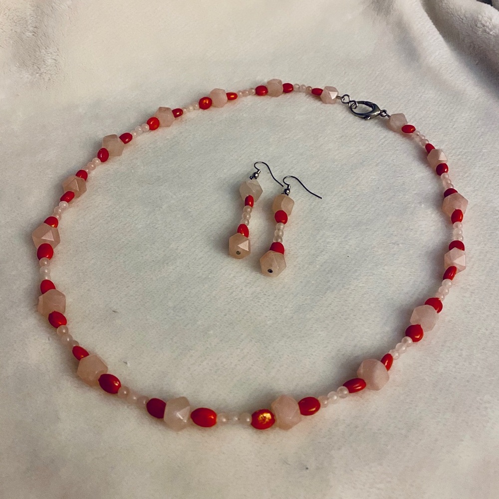 Beautiful Rose Quartz Necklace & Earring Set